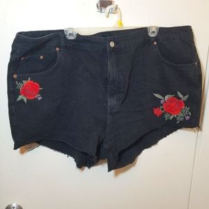 *FREE w/ any clothing purchase!* Black denim shorts with rose embroidery [H&M]